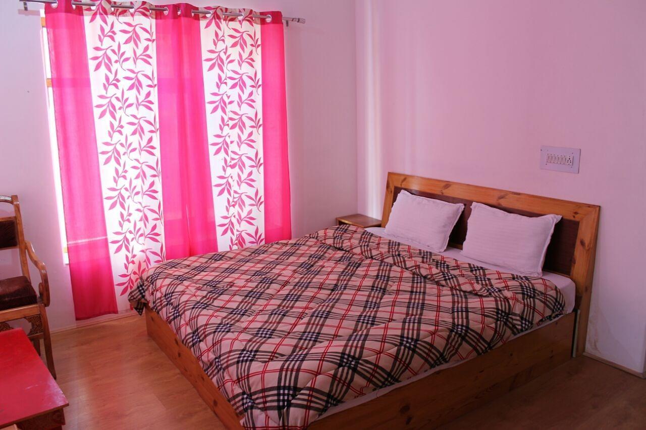 Lhachik Guest House Лех Екстер'єр фото