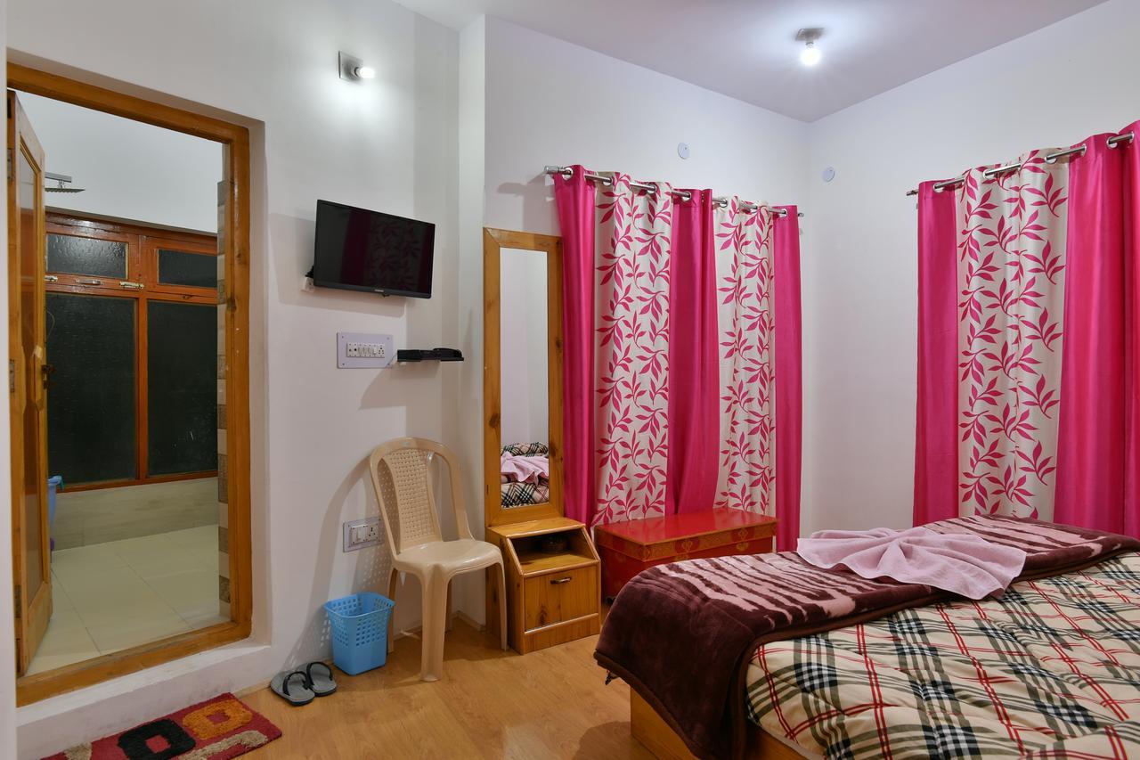 Lhachik Guest House Лех Екстер'єр фото